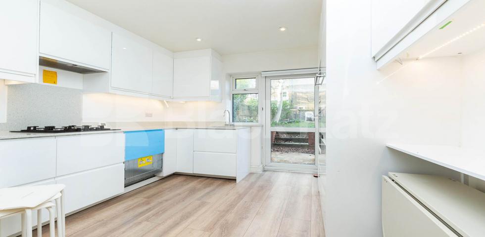 Beautiful two bedroom set in a period conversion with a garden Tufnell Park Road, Tufnell Park